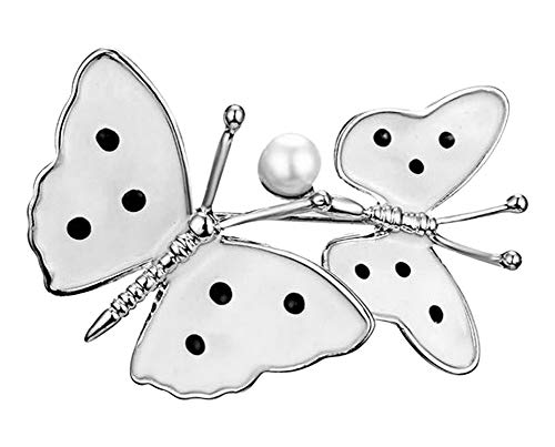 Broche de mariposa plateado y blanco con lunares con perla nacarada.