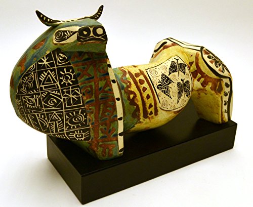 ART ESCUDELLERS Escultura cerámica de Toro IBÉRICO Grande sobre peana de Madera. Diseño Picasso. Figura Decorativa - 34 cm x 13 cm x 28 cm